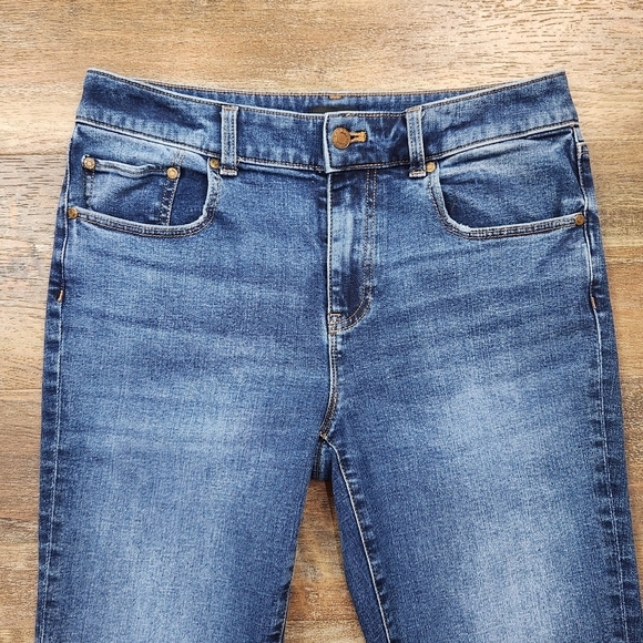 TALBOTS EVERYDAY RELAXEDJEANS - SIZE 6P - Picture 10 of 11